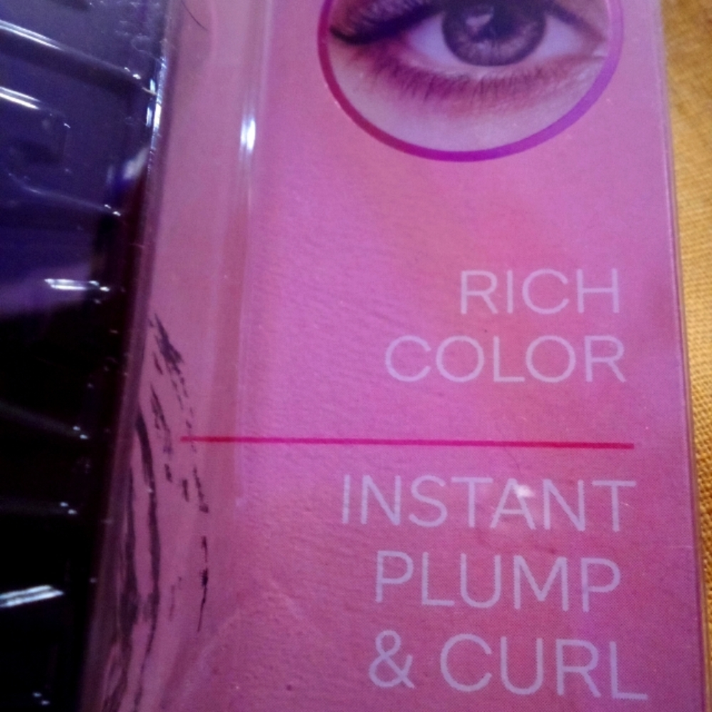 Gorgeous mascara by Beauty Intuition.